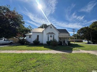 1002 Ferry St, Metropolis, IL 62960
