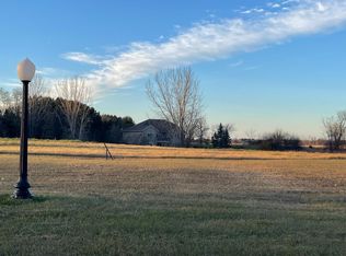 6 Donway Dr NE, Alexandria, MN 56308