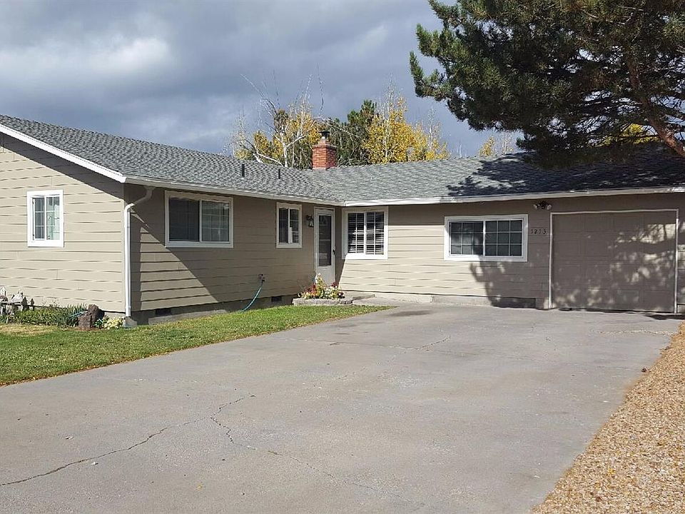 1st image of 1213 SE 8th St