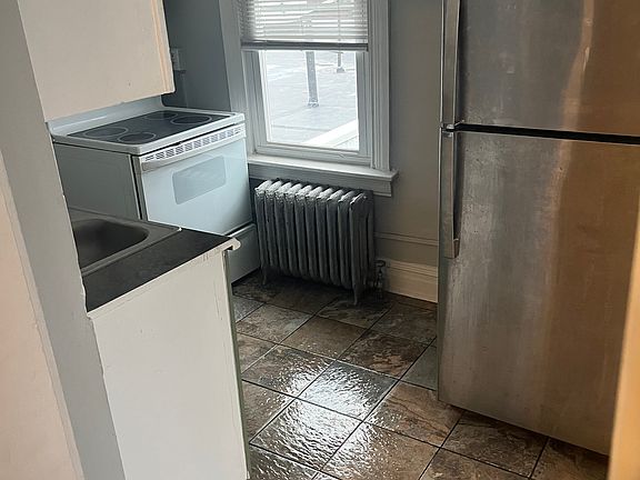 5th image of 650 W Market St Floor 2