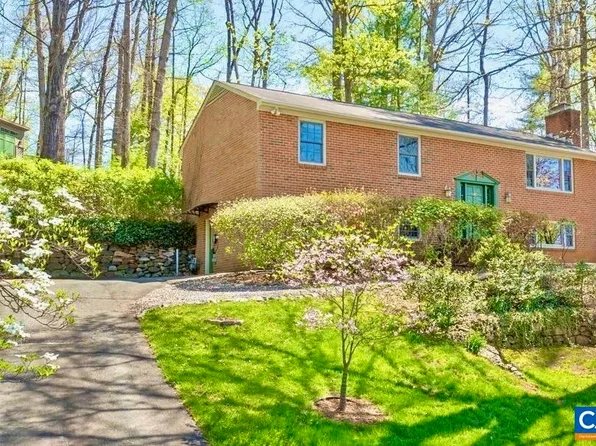 2228 Brandywine Dr, Charlottesville, VA 22901