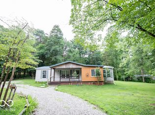 989 Wildwood Rd, North Vernon, IN 47265