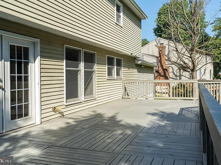 14913 Lear Ln — Photo 10