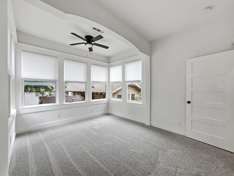 1209 Kings Hwy — Photo 23