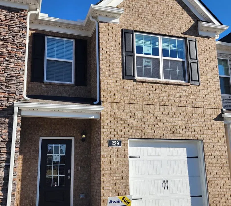 229 Hazel Ln