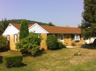 40 Linnet Lck, Brookville, PA 15825