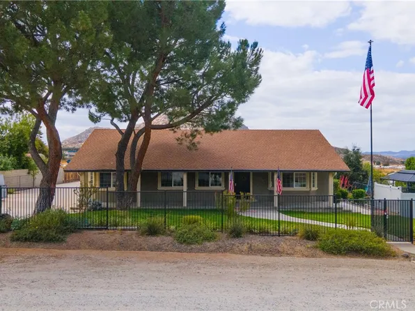 30695 Triple Crown Rd, Homeland, CA 92548