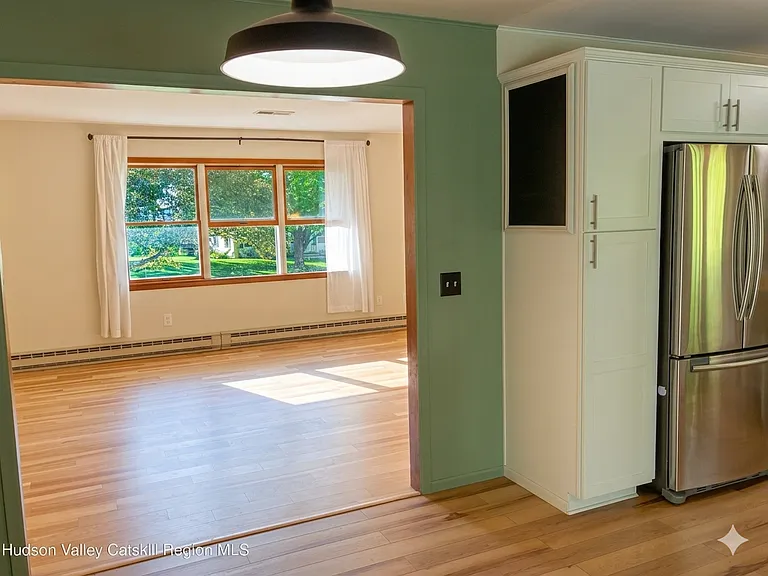 50 Pleasantview Dr — Photo 4