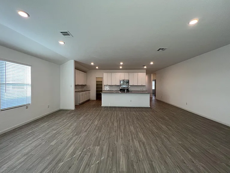 7010 Pail Pl — Photo 26