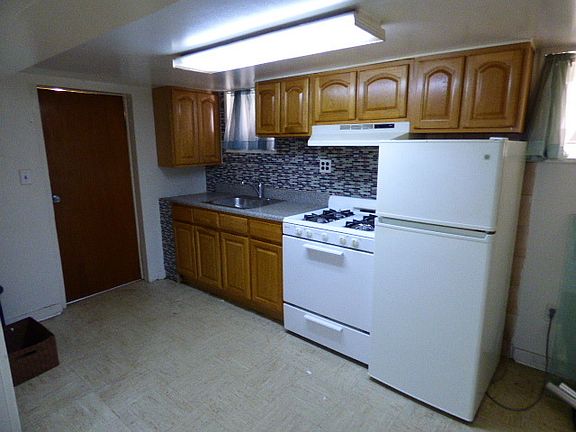 2nd image of 3087 36th St