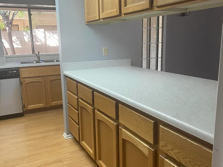 510 W Fellars Dr — Photo 6