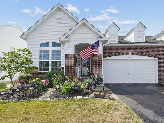 3rd image of 3203 Belstead Dr