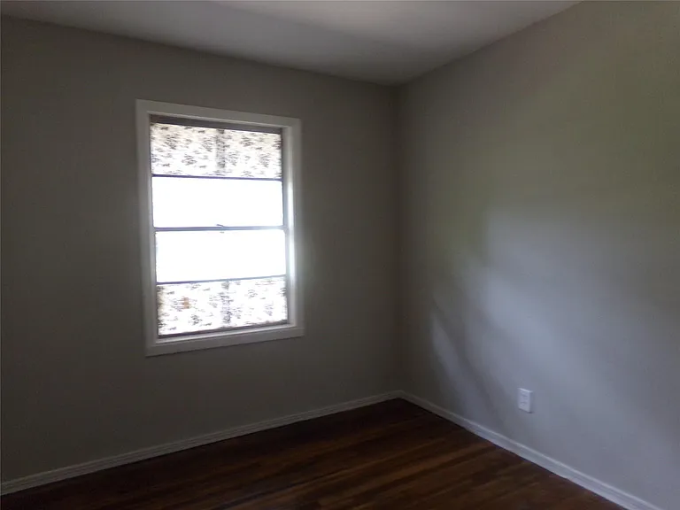 414 Gardenia St — Photo 7