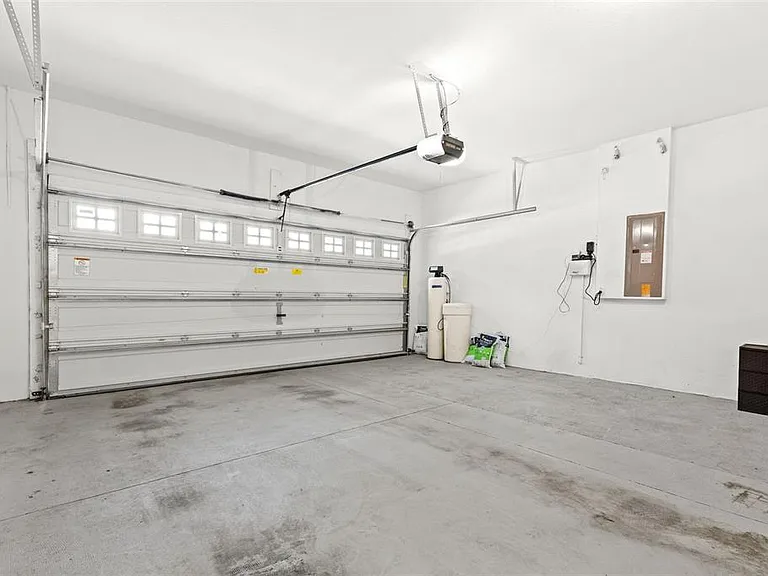 9530 Nathaniel Ln — Photo 48