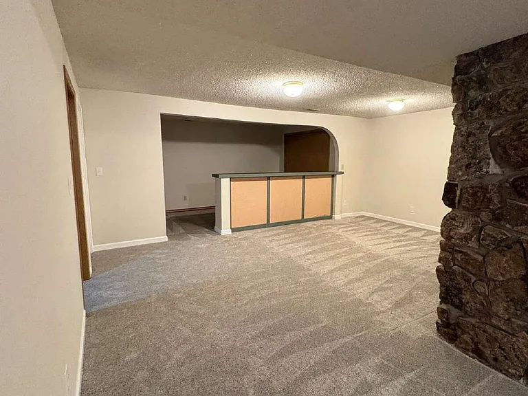 6469 Pulpit Rock Dr — Photo 19