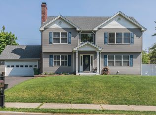113 Fenchurch Way, Neptune, NJ 07753