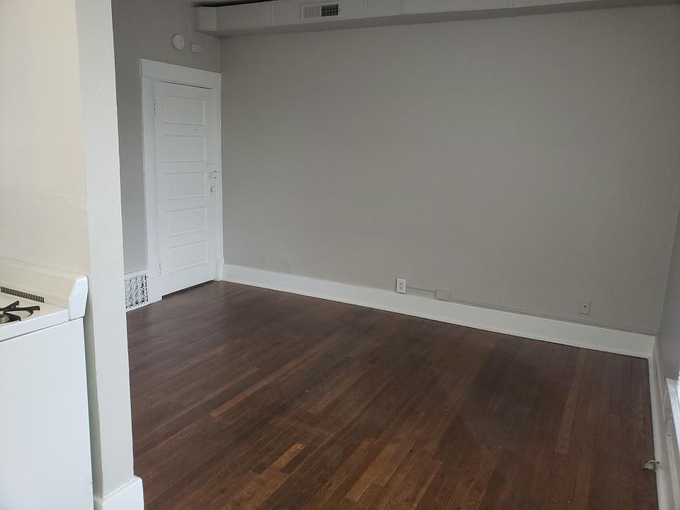 1st image of 2401 Doniphan Ave #C