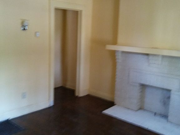 2nd image of 982 Bellows Ave