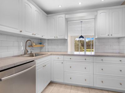 575 Oaks Lane #305, Pompano Beach, FL, 33069