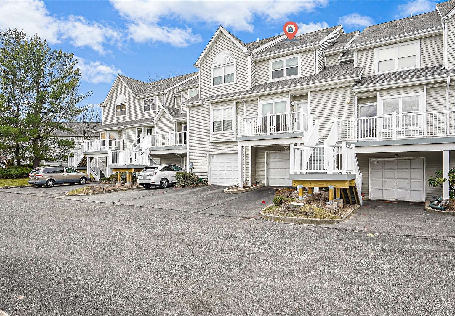250 Windward Drive UNIT 1, Pt Jefferson, NY 11777 Zillow