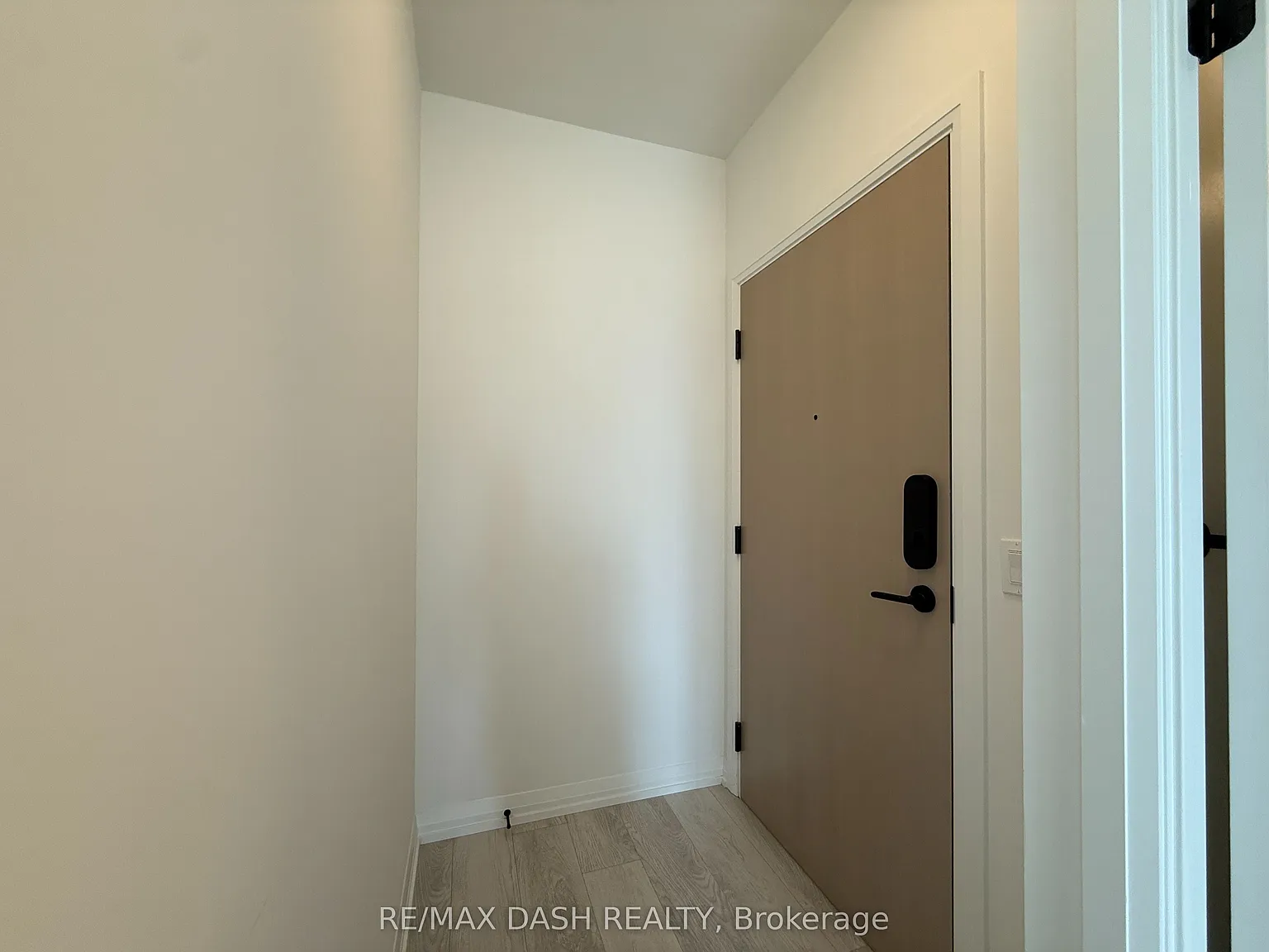 2 bed, $3,250 — Photo 4