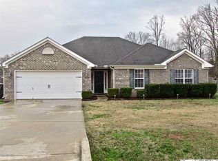 147 Danforth Dr, Harvest, AL 35749