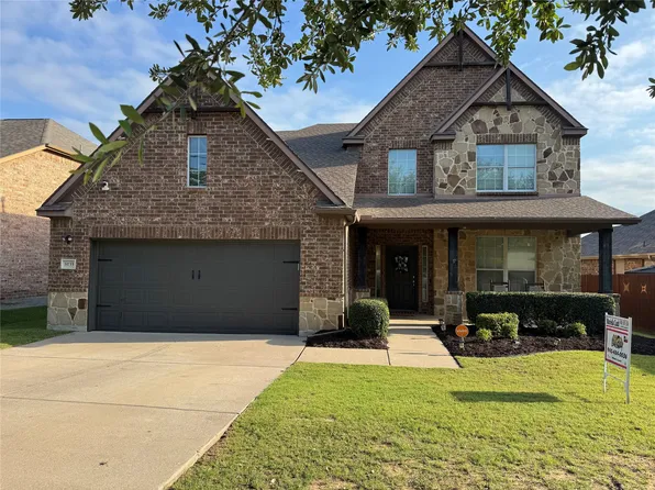 8133 Rock Elm Rd, Fort Worth, TX 76131