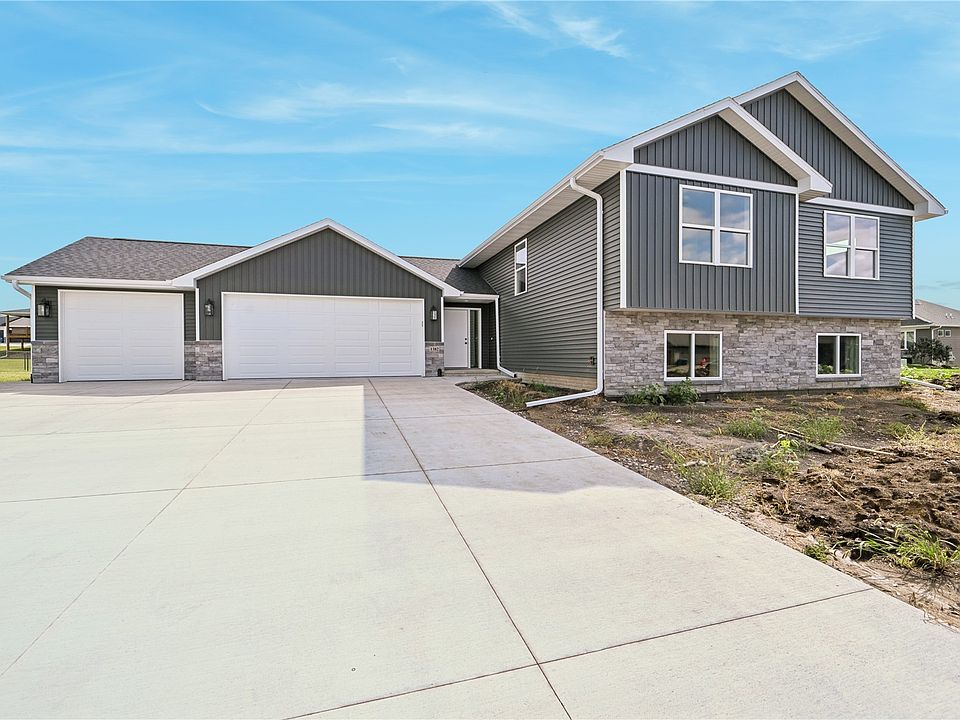 1st image of 1382 Foxtail Dr