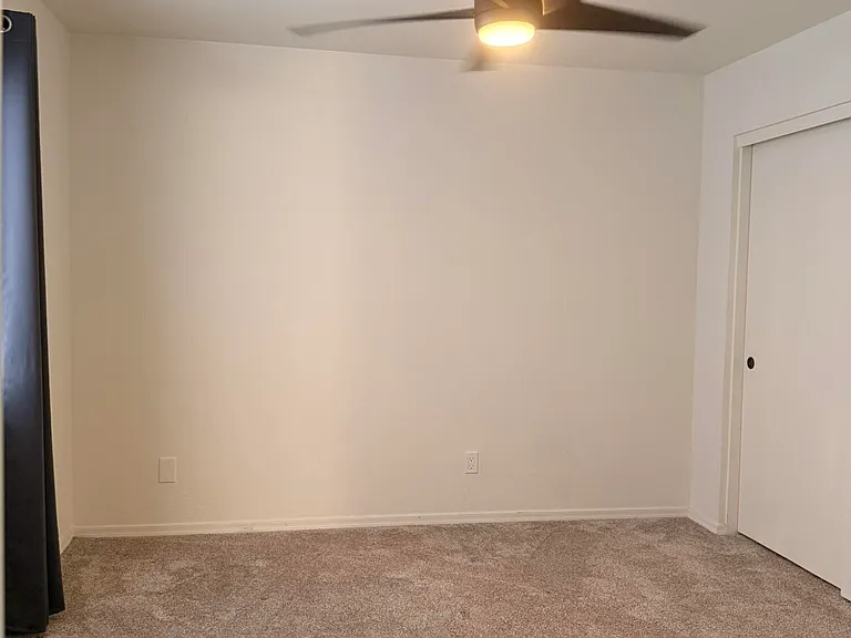2554 W Kathleen Rd — Photo 15