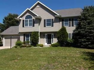 14363 Old Pine Ln, Mishawaka, IN 46545