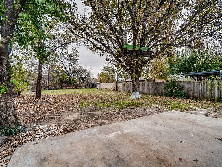 2110 Aggie Dr — Photo 24