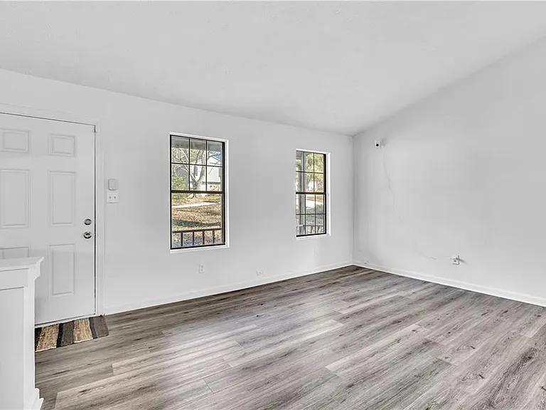 3959 Wood Path Dr — Photo 8