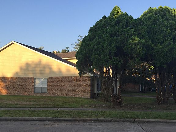 5th image of 15903 Mal Paso Dr