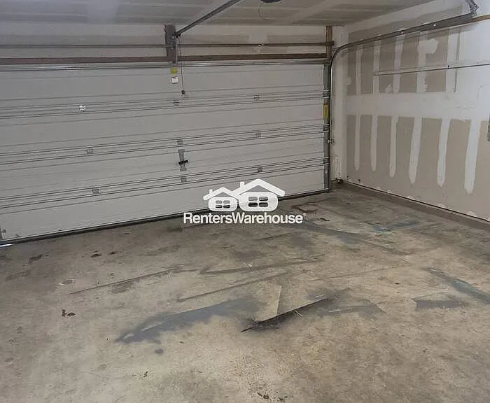 9000 Stambourne St — Photo 10