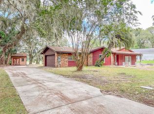 1840 N Spring Lake Blvd, Fruitland Park, FL 34731