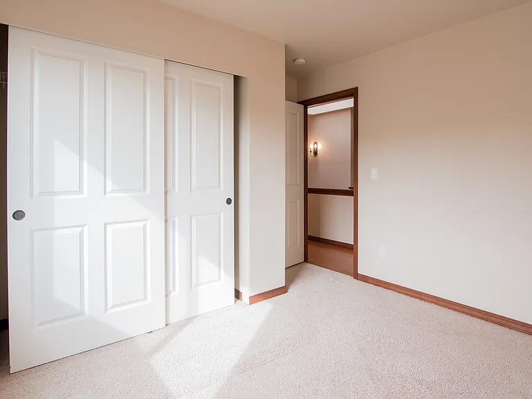 5565 Old Settler Dr — Photo 11