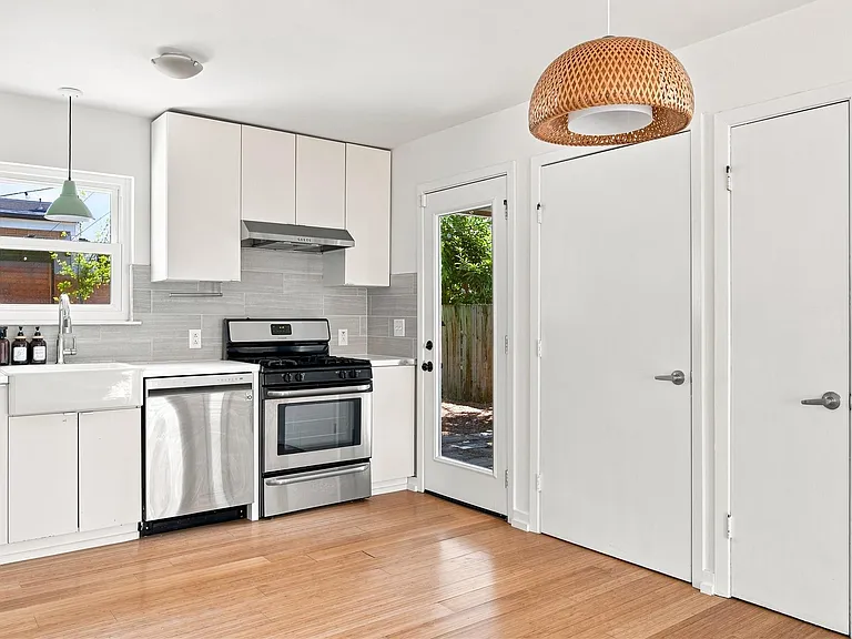 115 Frederick St — Photo 18