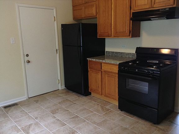 3rd image of 22157 Belmont Rd
