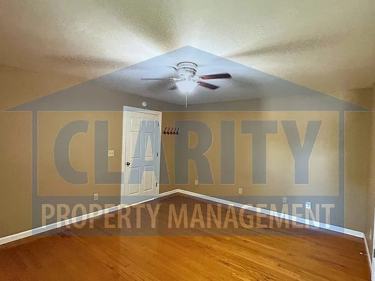 883 Harle Ave NW — Photo 25