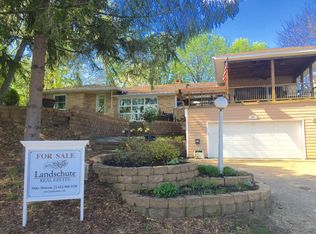 156 Linwood Ave, Excelsior, MN 55331