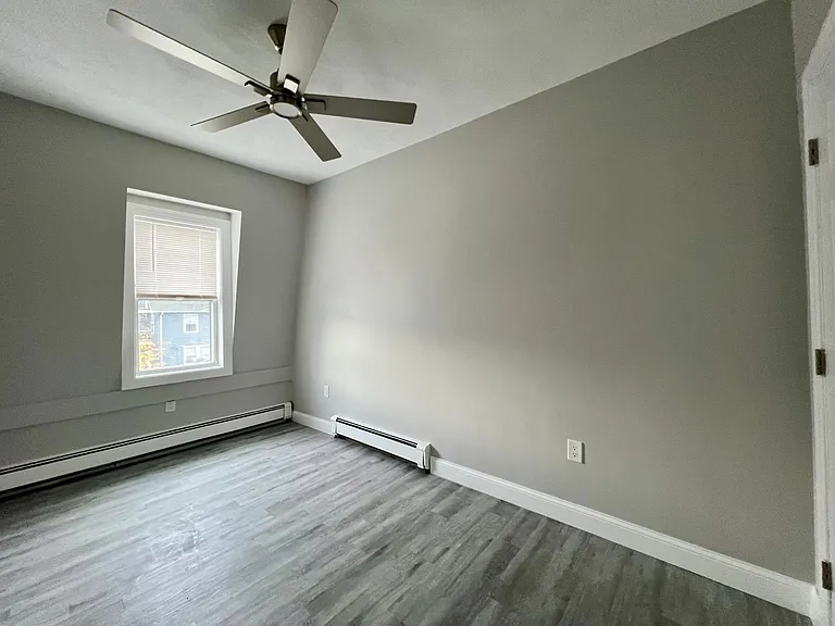 107 Union St #3 — Photo 8