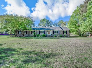 1401 W Queen St, Edenton, NC 27932