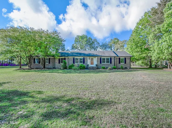 1401 W Queen Street, Edenton, NC 27932