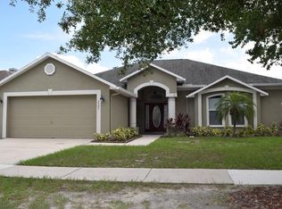 2521 Wheeler Groves Dr, Seffner, FL 33584
