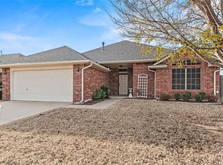 4624 Oasis Ln, Yukon, OK 73099