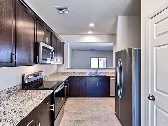 3rd image of 7565 S Paseo Del Fado