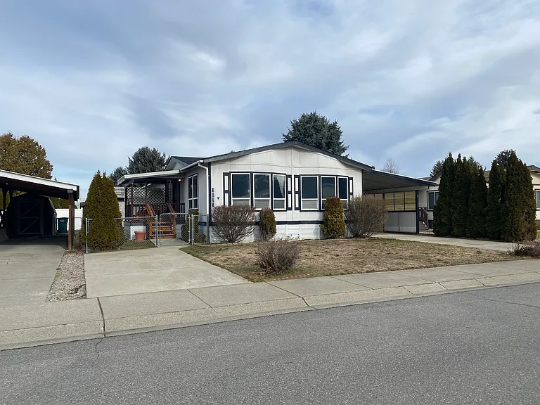 1859 W Marlborough Ave #A2-26 — Photo 1