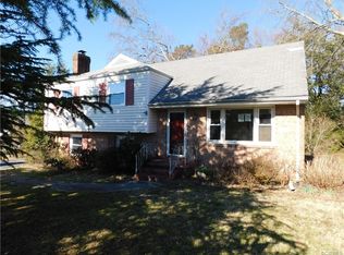 2102 N Parham Rd, Henrico, VA 23229