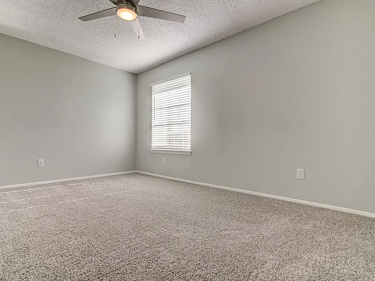 8200 W Gate Blvd — Photo 15