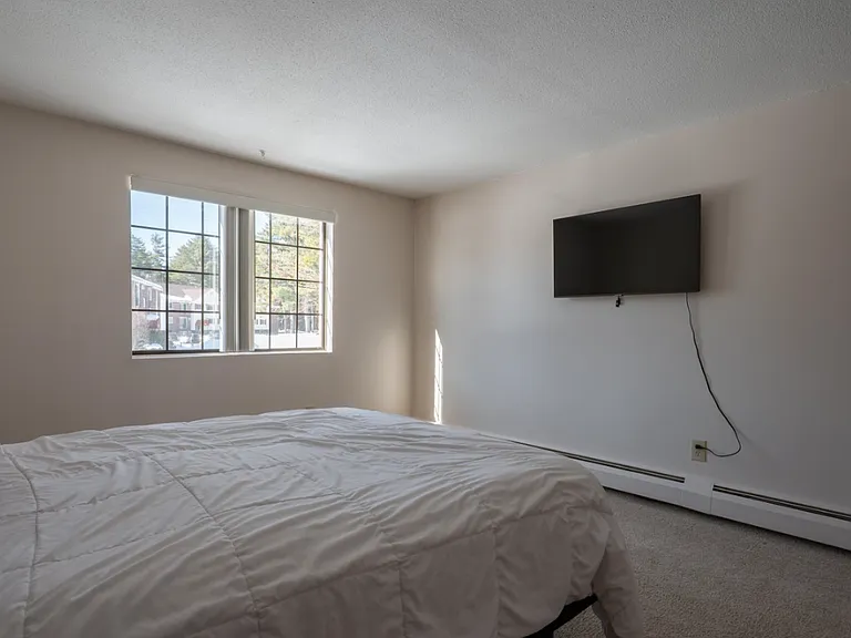 36 English Village Rd #36R — Photo 8